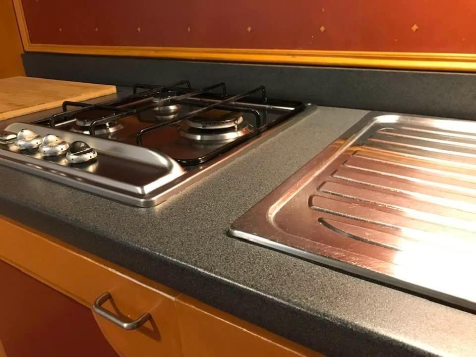 Xampilla'S Business City Mini Apartment Bassano Бассано-дель-Граппа Екстер'єр фото