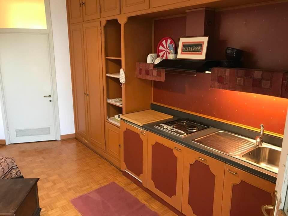 Xampilla'S Business City Mini Apartment Bassano Бассано-дель-Граппа Екстер'єр фото
