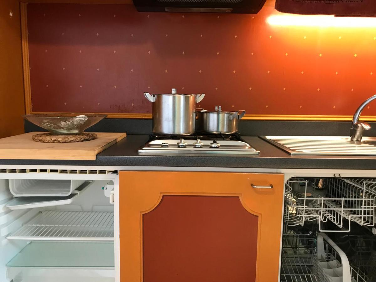 Xampilla'S Business City Mini Apartment Bassano Бассано-дель-Граппа Екстер'єр фото